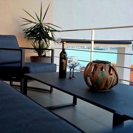 Luxury Villa Lana Apt, Seaview Terrace, Large Outdoor Space, Bbq تروغير المظهر الخارجي الصورة