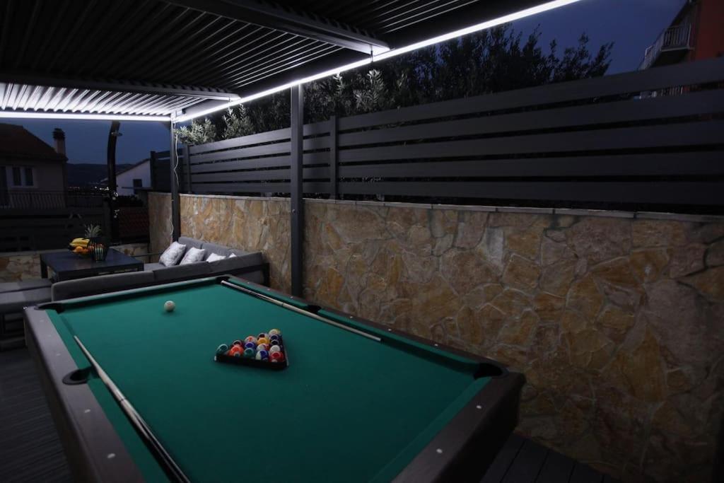 Luxury Villa Lana Apt, Seaview Terrace, Large Outdoor Space, Bbq تروغير المظهر الخارجي الصورة