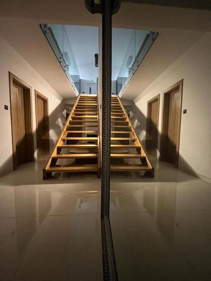 Luxury Villa Lana Apt, Seaview Terrace, Large Outdoor Space, Bbq تروغير المظهر الخارجي الصورة